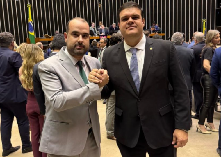 O texto, que altera o Código Penal, também contempla os profissionais da educação