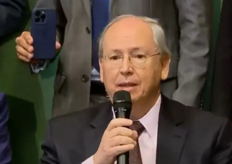 Rocha preside o Instituto Voto Legal (IVL)