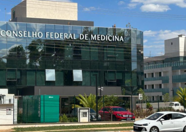 Conselho Federal de Medicina (CFM) anunciou a criação de um sistema unificado para registrar e combater o exercício ilegal da profissão