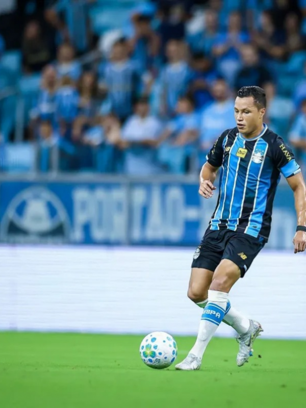 Marlon passa por cirurgia e Grêmio projeta volta do atleta em cinco meses