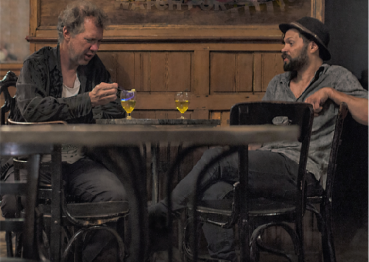 Músico catarinense, radicado em Barcelona, faz show ao lado de Wander Wildner e da banda Pata de Elevante, nesta quinta-feira (2) 