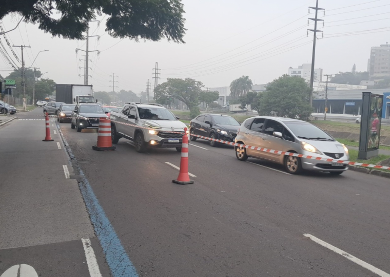 Trecho segue interditado pelo serviço emergencial do Dmae