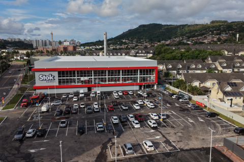 Stok Center inaugura nova unidade em Porto Alegre e reforça geração de empregos e impacto social
