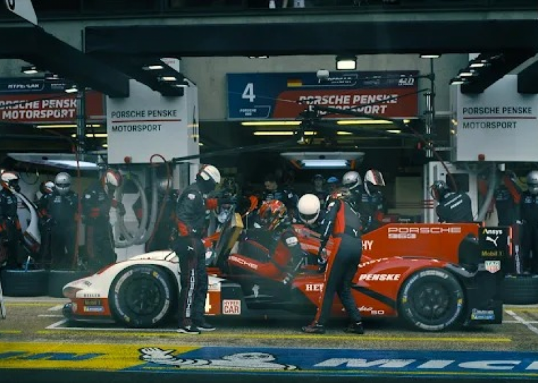 Filme é dirigido pela dupla de irmãos André e Salomão Abdala