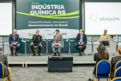 Fórum da indústria química no RS reforça agenda de competitividade, inovação e soberania nacional