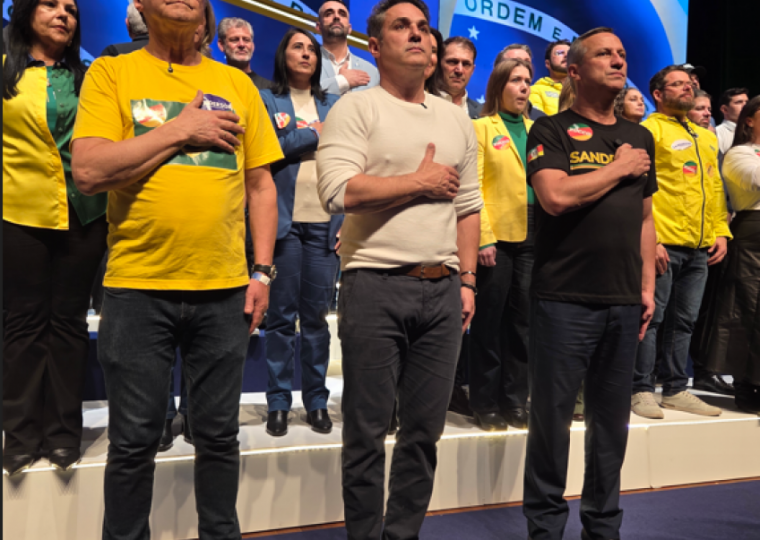 O evento reuniu militantes, políticos do PL e de outros partidos que compõem a coligação liderada por Zucco 