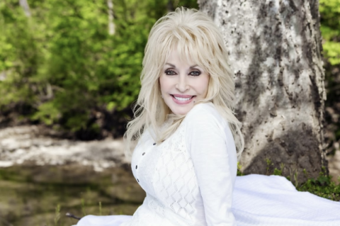Dolly Parton, ícone da música country, morre aos 80 anos