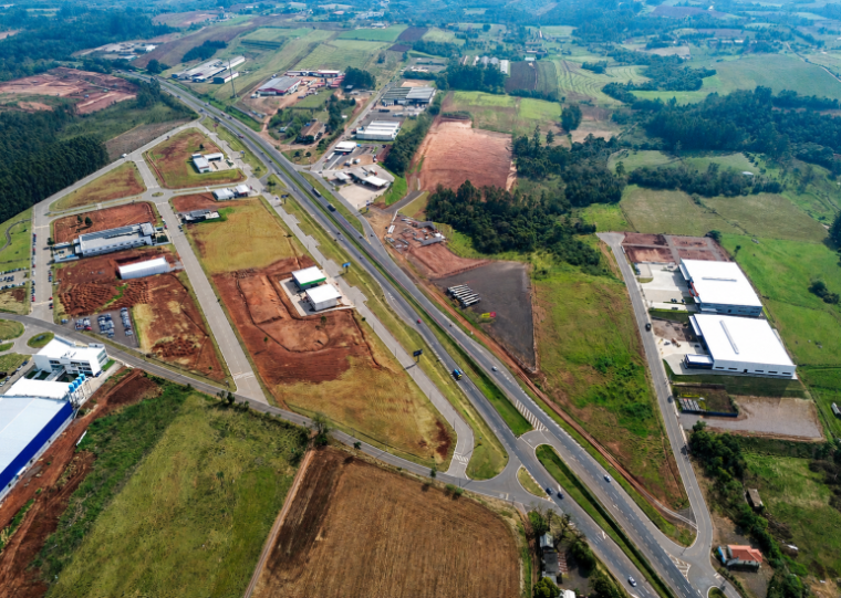 Complexo Logístico Betiolo, às margens da BR-386, em Estrela, no Vale do Taquari.