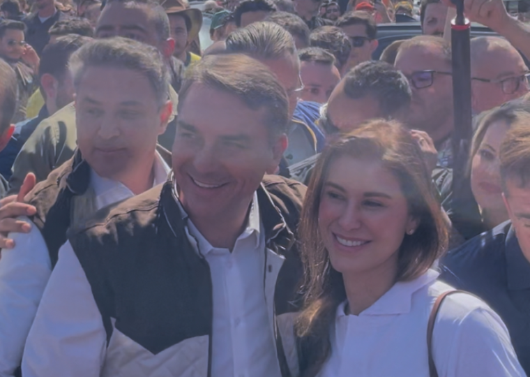 Flávio Bolsonaro cumpre agenda na Expointer ao longo desta quarta-feira