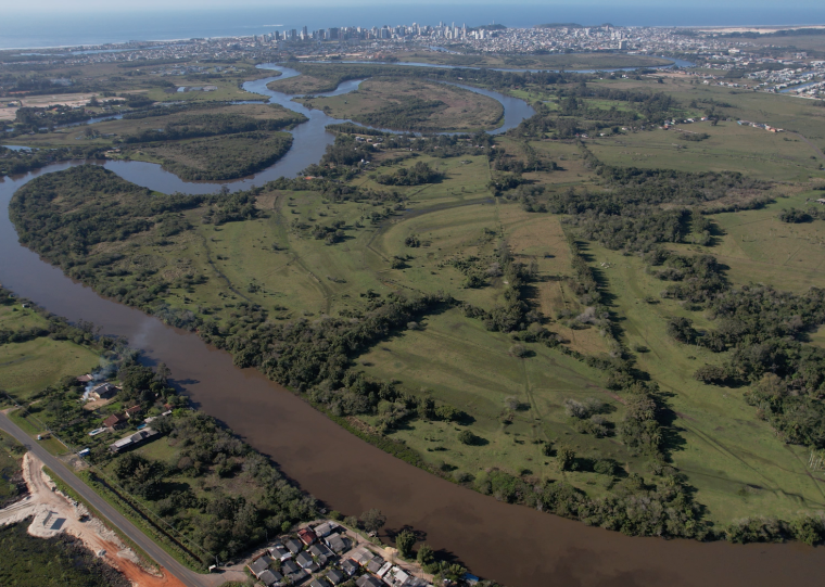 A urbanizadora Bloque, de Taquara, e a incorporadora R Dimer, do Litoral Norte, anunciaram a criação de um bairro horizontal de 170 hectares em Torres, no Litoral, na região de Salinas.