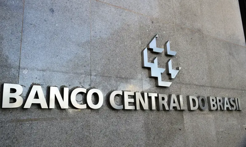 Decisão da instituição financeira afeta consórcio e financeira com sedes em Porto Alegre